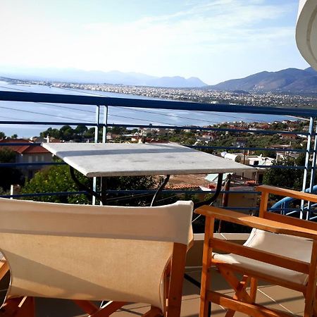 Kamari Blue Apartments Каламата Экстерьер фото