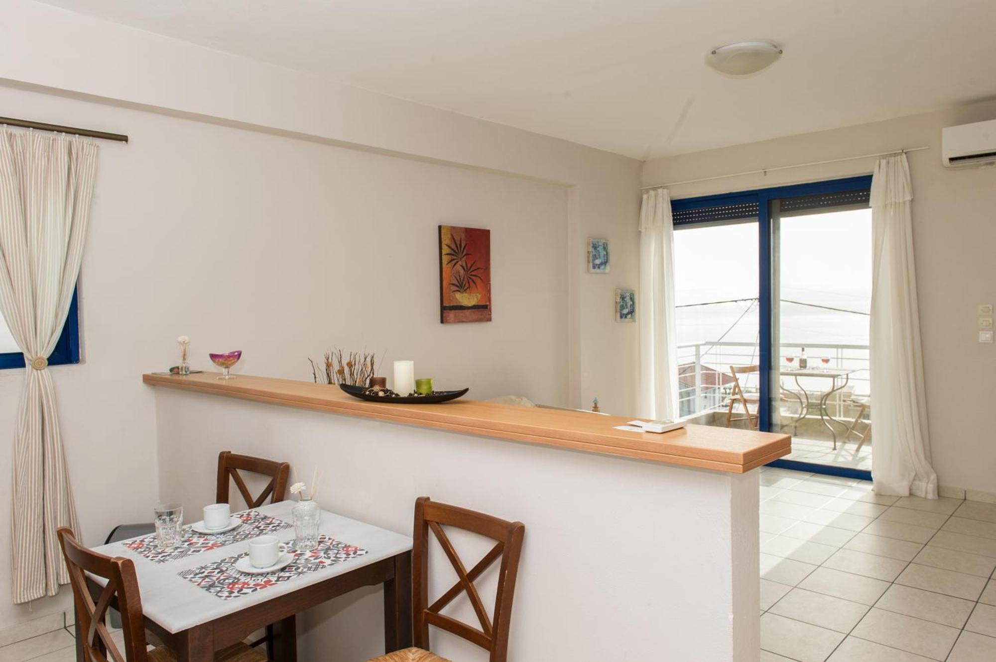 Kamari Blue Apartments Каламата Экстерьер фото