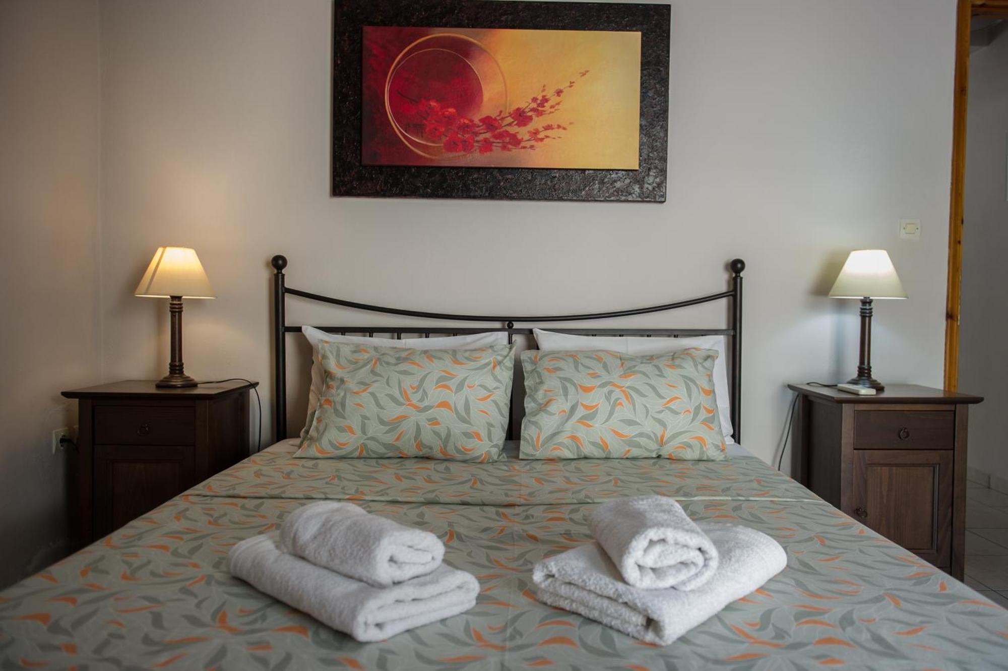 Kamari Blue Apartments Каламата Экстерьер фото